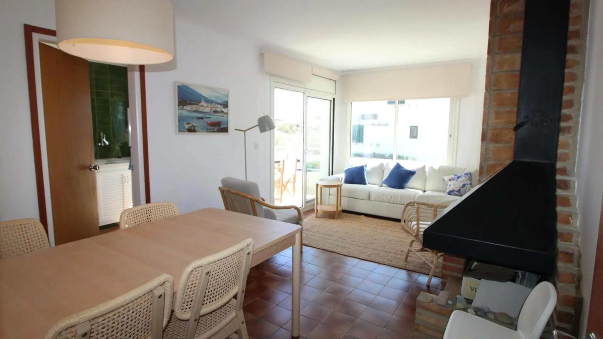 Mistral - Apartamento Acogedor, Luminoso Y De Ambiente Moderno Con Terraza Vista Mar. - Es-228-143 Llanca Spain