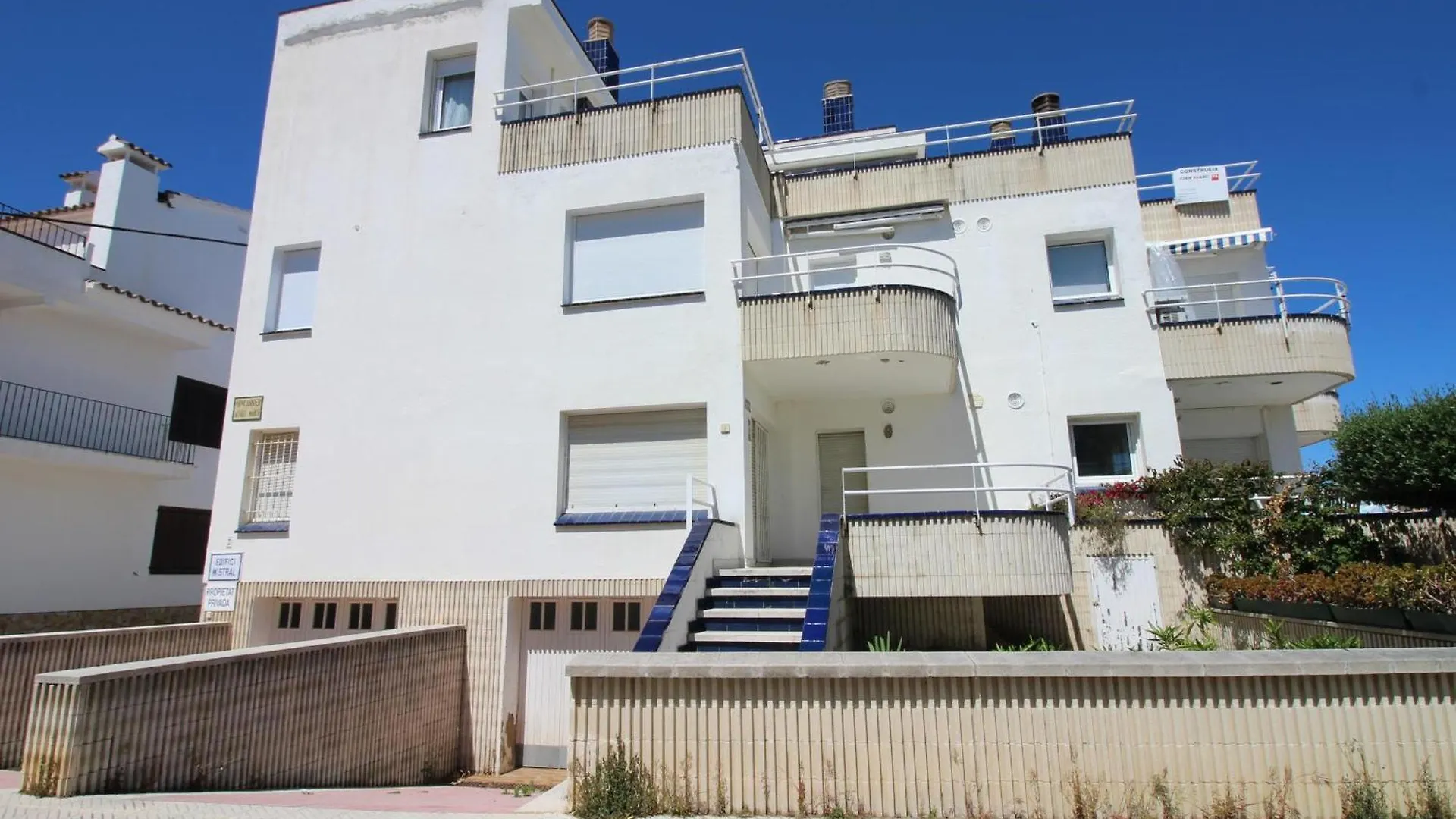 Mistral - Apartamento Acogedor, Luminoso Y De Ambiente Moderno Con Terraza Vista Mar. - Es-228-143 Llanca Apartment
