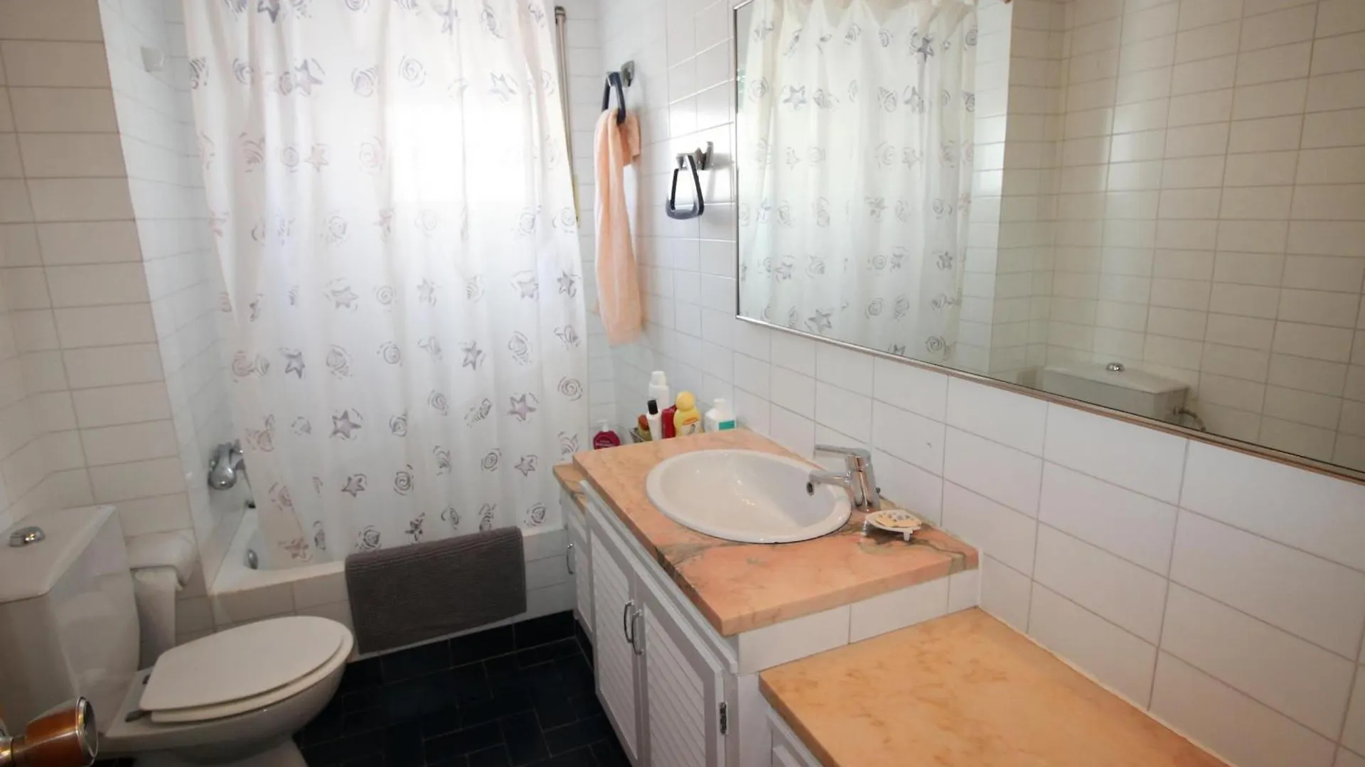 Apartment Mistral - Apartamento Acogedor, Luminoso Y De Ambiente Moderno Con Terraza Vista Mar. - Es-228-143 Llanca