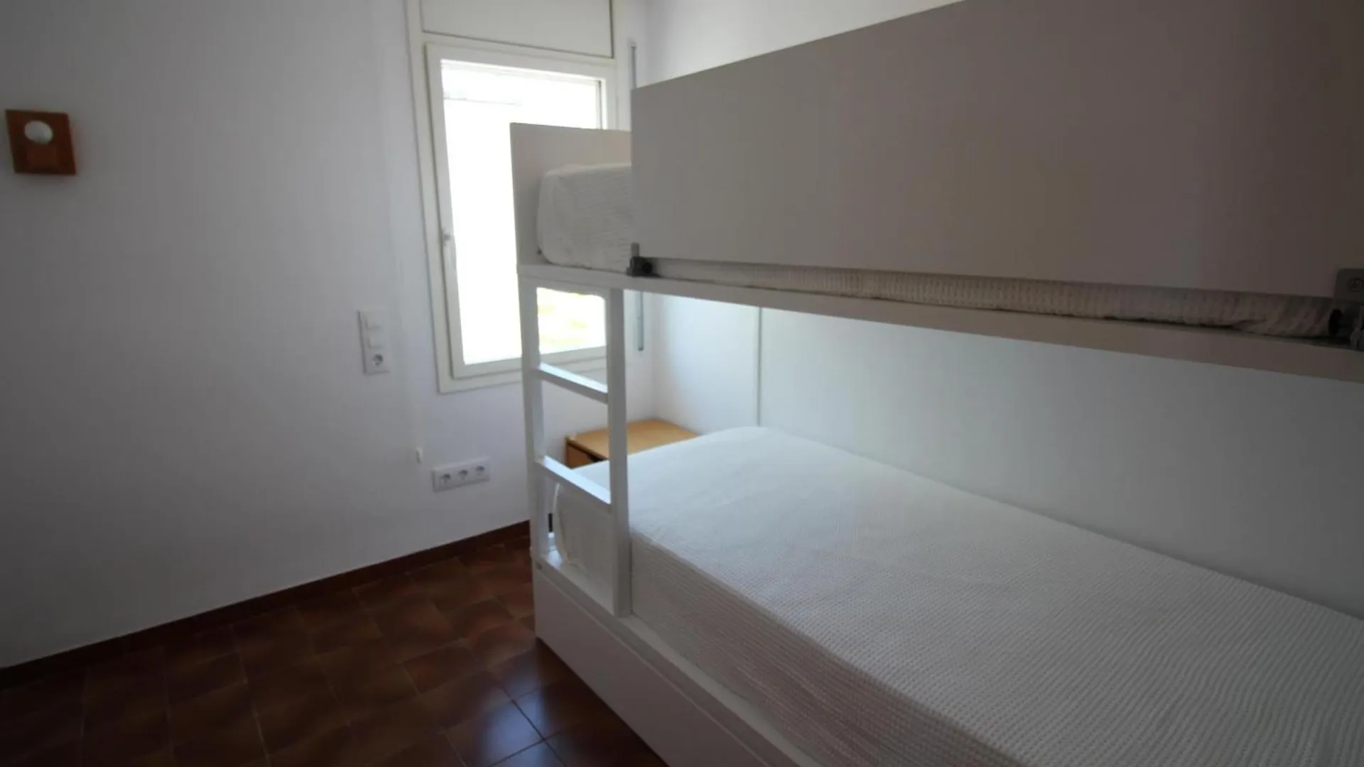 Mistral - Apartamento Acogedor, Luminoso Y De Ambiente Moderno Con Terraza Vista Mar. - Es-228-143 Llanca Apartment