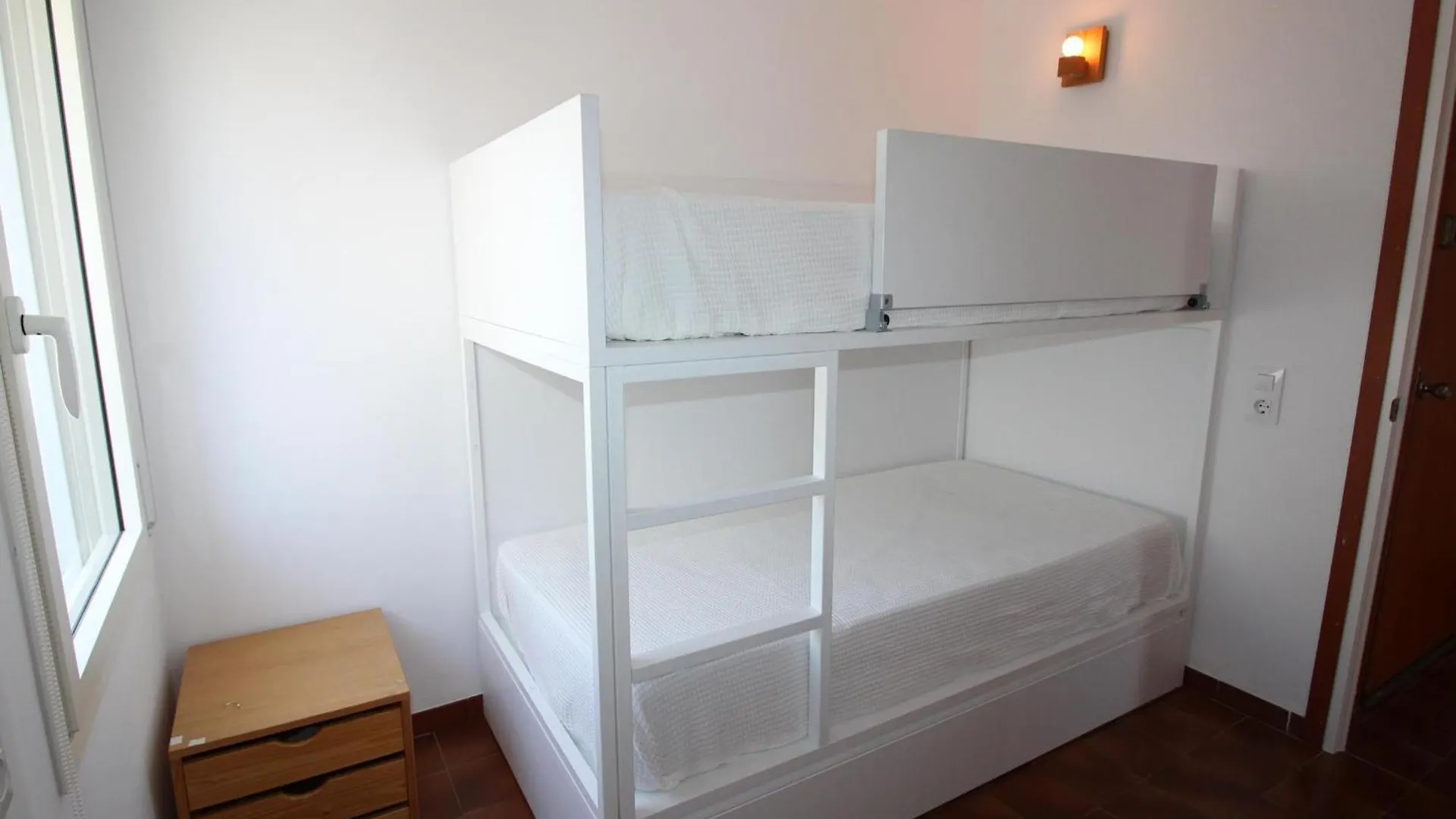 Mistral - Apartamento Acogedor, Luminoso Y De Ambiente Moderno Con Terraza Vista Mar. - Es-228-143 Llanca 0*,